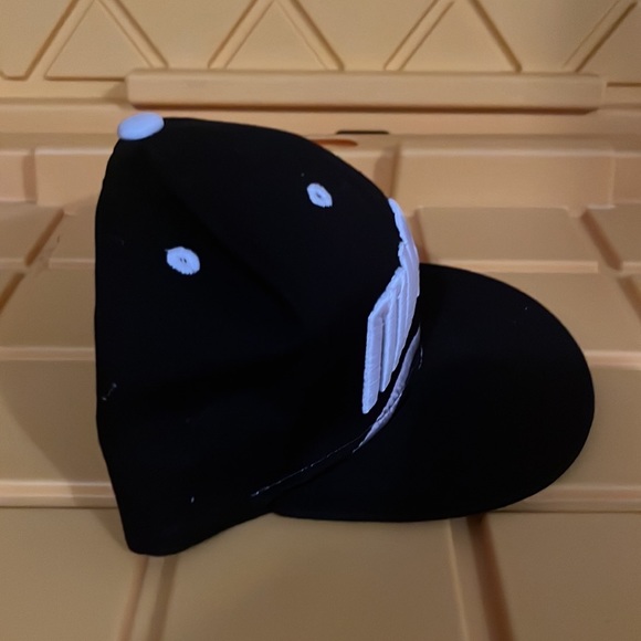 Miami Heat NBA hat, snapback, black, kb ethos brand, like new - Picture 2 of 4